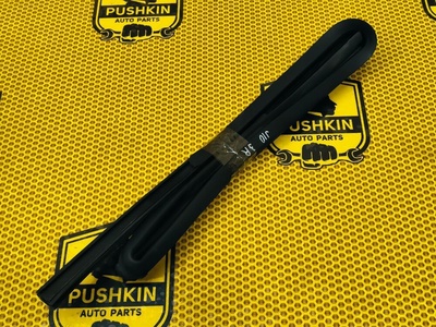 82330JD00A Уплотнитель стекла двери Nissan Qashqai J10 2008