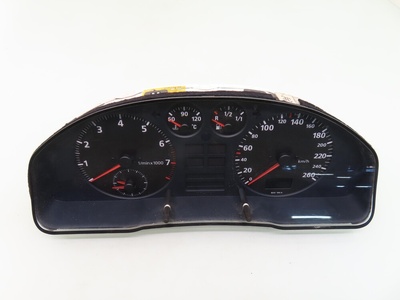 8D0919033C спидометр audi a4 b5 1.6