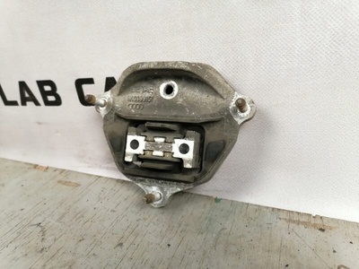 8K0399151 опора кпп Audi a4 b8 2009
