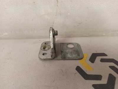 4f0831135b Петля двери Audi a6 c6 2006