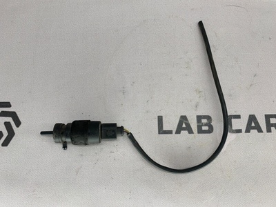 1J5955651 Насос омывателя audi a6 c6 2006 , 1j0973722