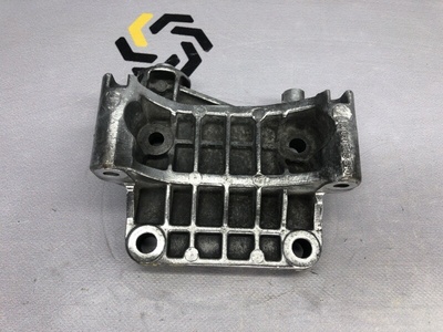 059903143K Кронштейн генератора Audi a6 c6 2006 , 059903341e