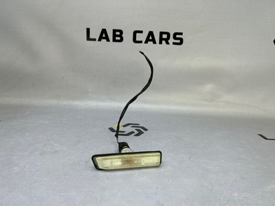 63137164491 Повторитель поворота BMW x5 e53 рестайлинг 2004 , 63138360205