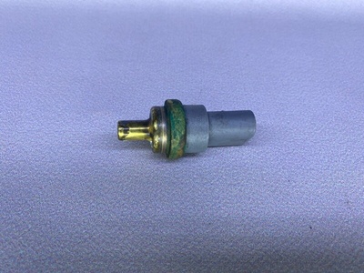 06a919501a Датчик температуры Audi A4 B8