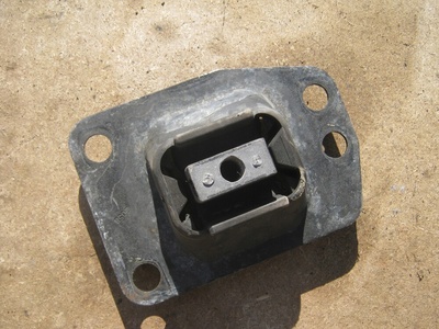 50637145239462 saab 9 - 5 2003 год подушка кпп автомат