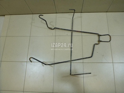 849804260R Кронштейн крепления запасного колеса VAZ Lada Largus 2012