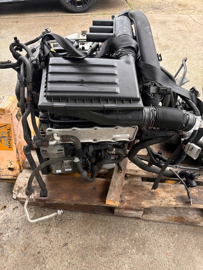 CJZ silnik двигатель в сборе cjz cjza 1.2 tsi 105 л.с. volkswagen гольф vii 7