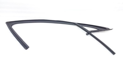 82541L2000 Уплотнитель стекла двери Kia K5 DL3 2021