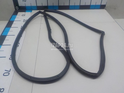 83130A2200 Уплотнитель двери Hyundai-Kia Ceed (2012 - 2018)