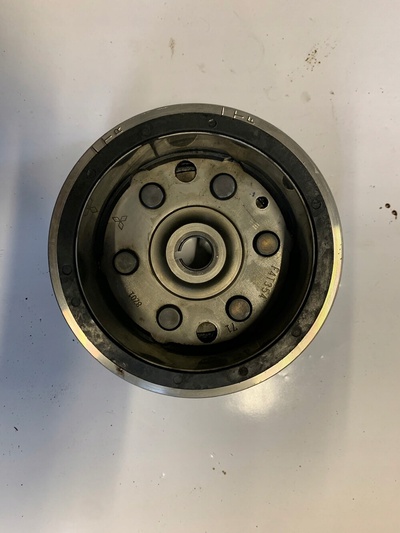 051 Kawasaki vulcan vn 800 колесо magnesowe