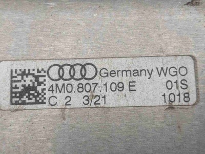 4M0807109E Усилитель бампера переднего Audi Q7 4M рестайлинг (2019—2023) 2021
