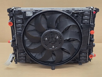 A0999063001 комплект радиатор мерседес класса е s213 a238 c238 w213 cls c257 53 amg