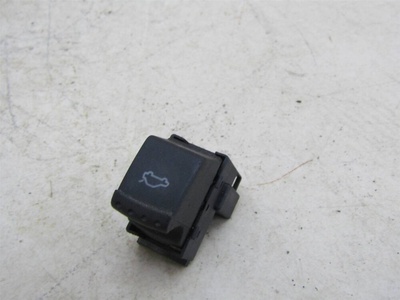 1J0959831A01C Кнопка открывания багажника VW Passat (B5+) 2000-2005