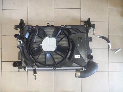 53332895 Джип компас ii 2.0mjtd автомат комплект радиатор