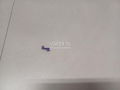 697590C050 Крепеж Toyota Tundra 2013