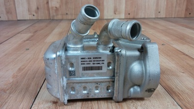 284602U001 kia oe 28460 2u001 радиатор системы рециркуляции ог