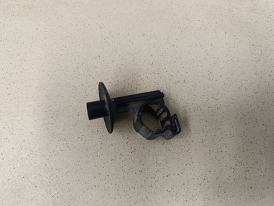 24401767 Крепеж OPEL Astra H / Family 2004-2015