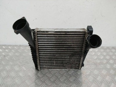 7L6145803 интеркулер Audi Q7 4L 2008