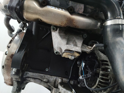4B0199306 кронштейн двигателя передний левый Audi A4 B5 [рестайлинг] 2001