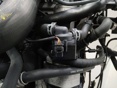03L965561 Насос антифриза дополнительный (в составе ДВС) Audi A4 B8 2008