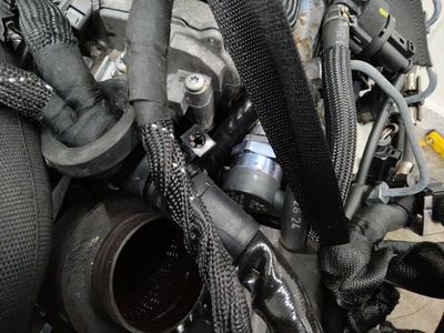 057130764 pегулятор давления топлива Audi Q7 4L 2007