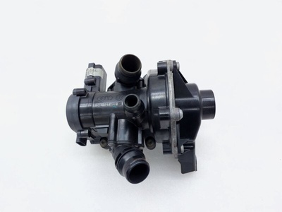 06L121111M Помпа Volkswagen Tiguan MK2 2019 , 06L121012L, 06L121111P