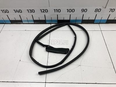 828313547R Уплотнитель двери Renault Arkana 2019