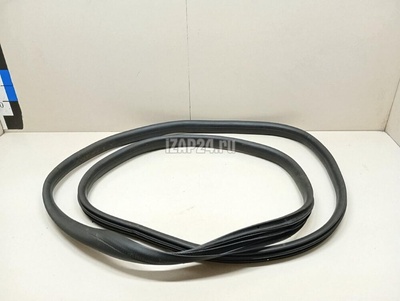 808321467R Уплотнитель двери Renault Duster II 2021