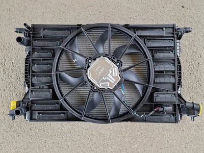 8W0959455M Komplet Chłodnic Audi A4 B9 8W Audi A5 F5 8W