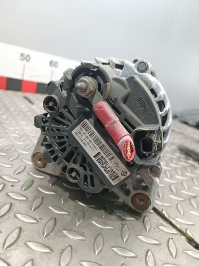 231004864r Генератор Renault Fluence 2012
