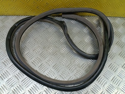 Уплотнитель Toyota Land Cruiser (100) 1998-2007 Внедорожник 2004