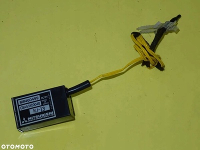 MR460499 Датчик температуры внутренней mitsubishi space star nr170