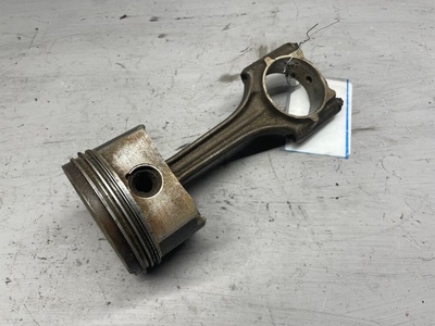 06B107065F Поршень Audi A4 B7 2004 , 06B107065N, 06B107103