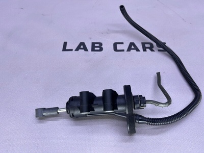 4f0721401a Главный цилиндр сцепления Audi a6 c6 2006 , 4f0721401b