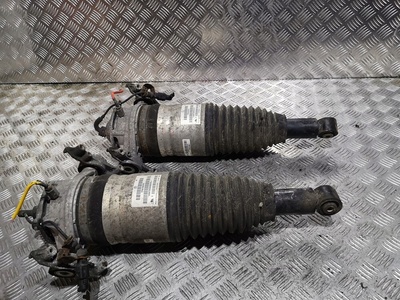 Miech7p6616019g Амортизатор пневматический левый tyl volkswagen touareg 7p ii