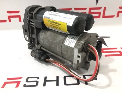104491100D Компрессор пневмоподвески Tesla Model S 2-й рест. 2021 1044911-00-D