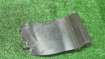 4E0129617S воздухозаборник (наружный) Audi A8 [D3 4E] 2004-2010 2006