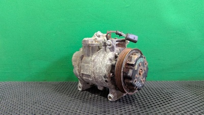 8E0260805R Компрессор кондиционера Audi A4 B6 2002 8E0 260 805R