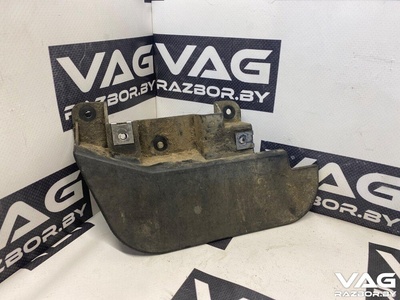 4L0854815 Брызговик Audi Q7 4L 2011