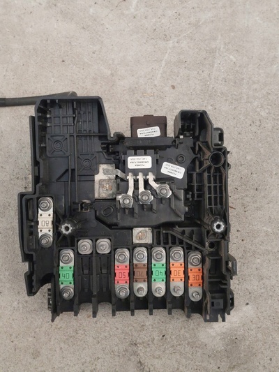 9675350280 peugeot 308 ii t9 блок akumulatora