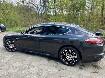 555527 Мост panamera 970 naczęści . передний передняя идеальный идеальное z.góra