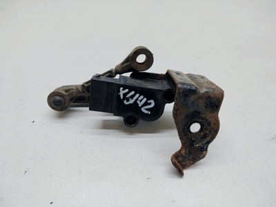 LR033256 Датчик высоты дорожного просвета Land Rover Range Rover