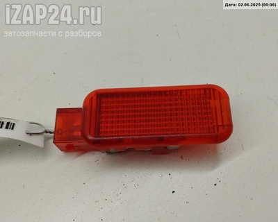 4B0947411 Фонарь салонный (плафон) Audi A4 B7 (2004-2008) 2004