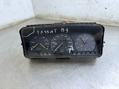 BRAK WLEPKI Спидометр часы щиток приборов passat b3
