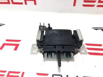 100918100A Прочая запчасть Tesla Model S 2016 ,1056505-00-E,1003915-10-F,1003311-00-B