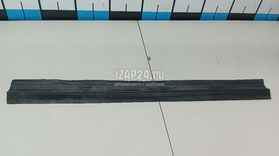 3C0121345AJ Уплотнитель (внутри) VAG Passat CC (2008 - 2017)