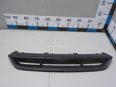4L080768301C Решетка в бампер центральная VAG Q7 [4L] (2005 - 2015)