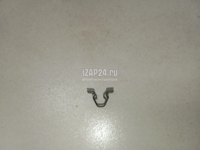 7L0867208 Зажим VAG Q7 [4L] (2005 - 2015)