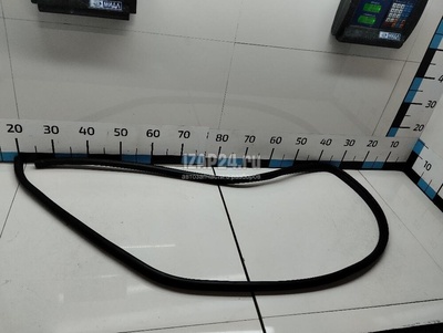 6231133070B0 Уплотнитель (внутри) Toyota Camry V40 (2006 - 2011)