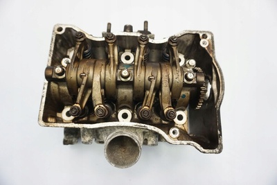 822282346626272 Honda x - adv 750 17 - головка блока цилиндров